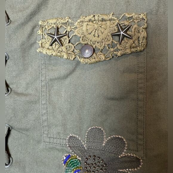 Desigual Olive Green Mini Skirt With Embroidery and Lace Details Size Small - Picture 4 of 10